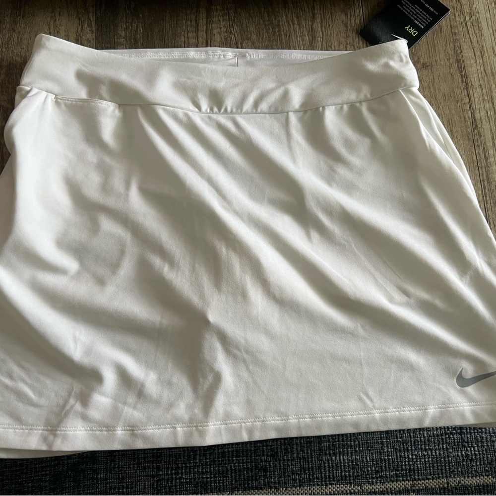 Nike Classic White Sports Skirt nike dry fabrics move sweat from your skin !!
